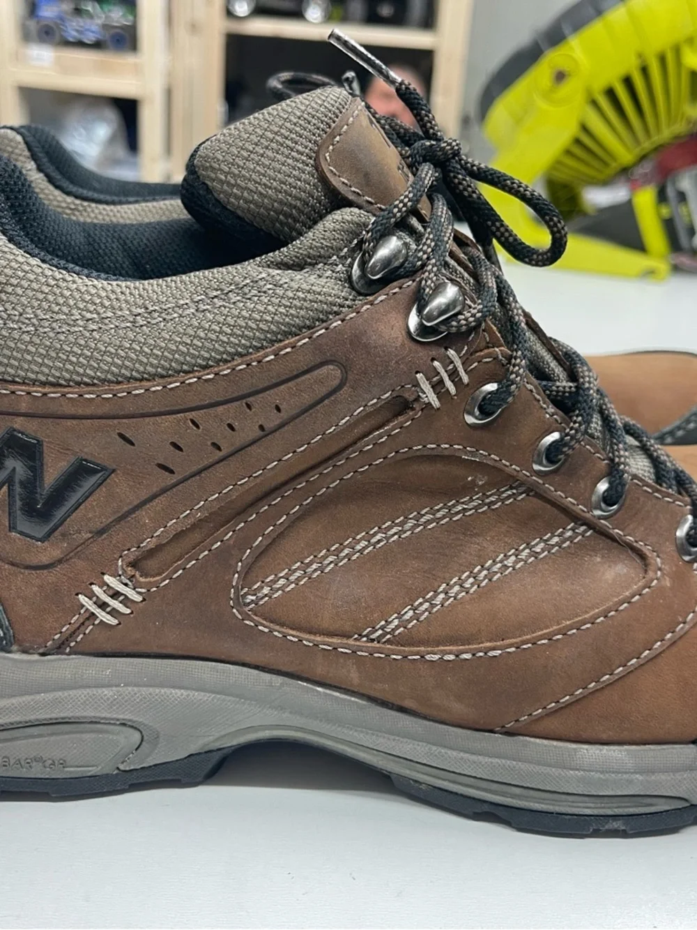 New Balance MW1569 hiking boots, which feature Gore-Tex waterproof - Picture 4 of 6